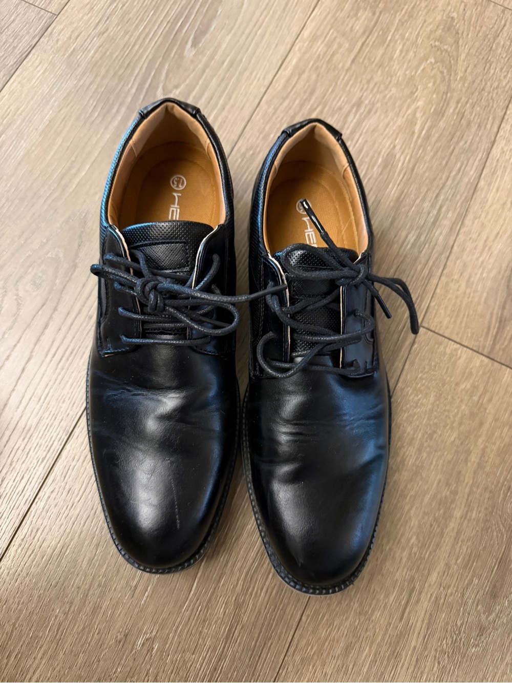 Men's Black Lace-Up Derby Shoes by